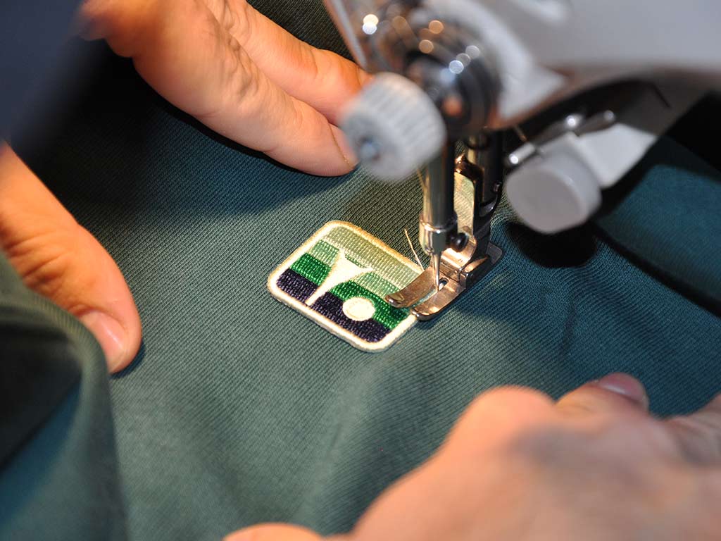 Image broderie sur sweatshirt personnalisé