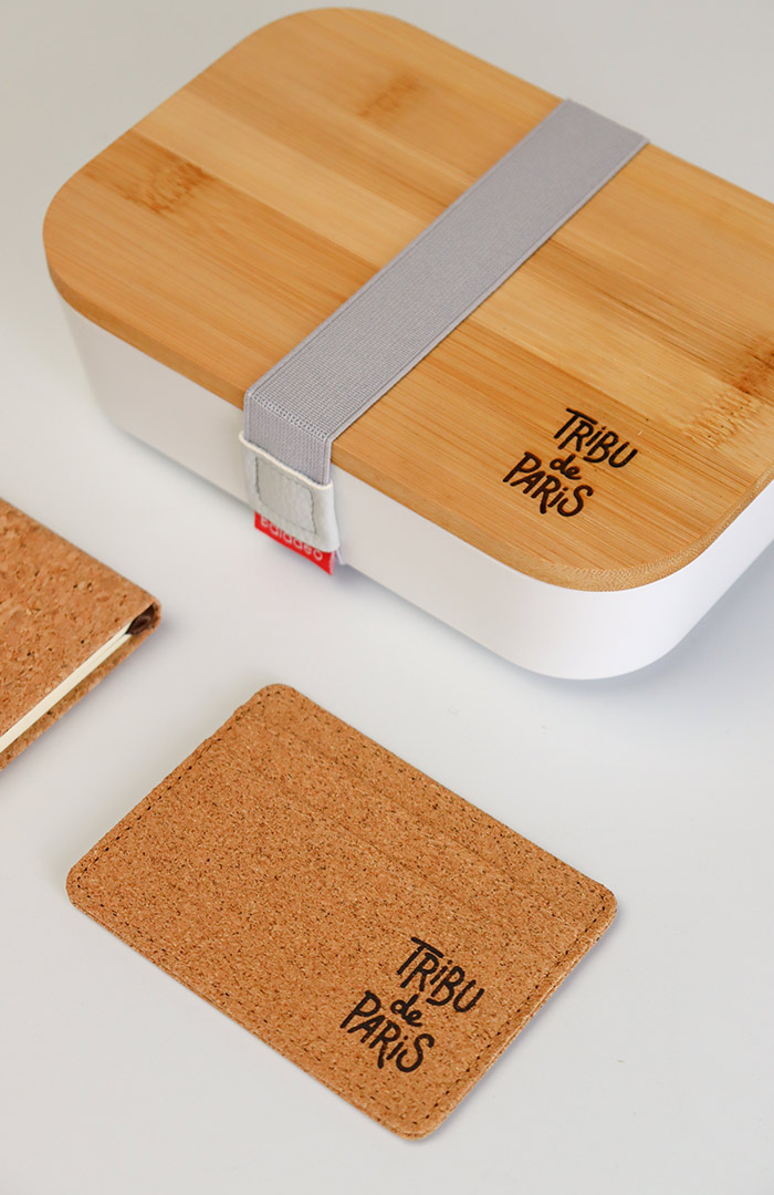 Gamme de vêtements personnalisés pour entreprise